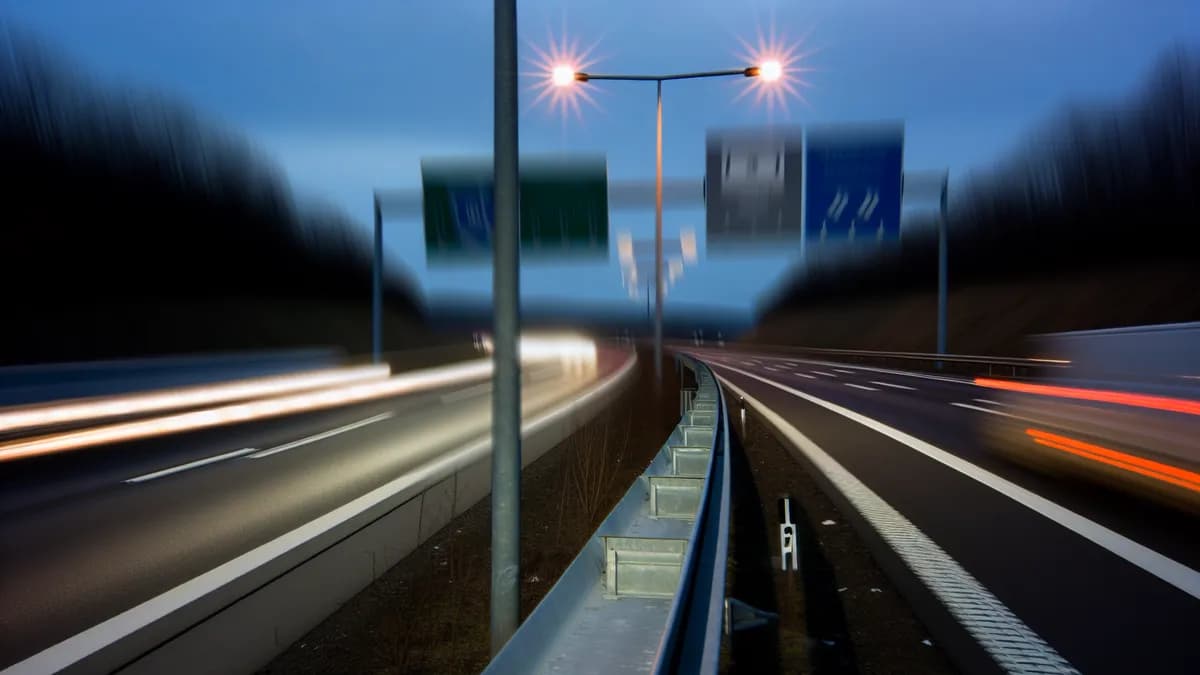 Autobahn Abstandsblitzer Messstelle Abstandsblitzer A4 bei Bucha, km 176.259 (FR Dresden) auf der A4