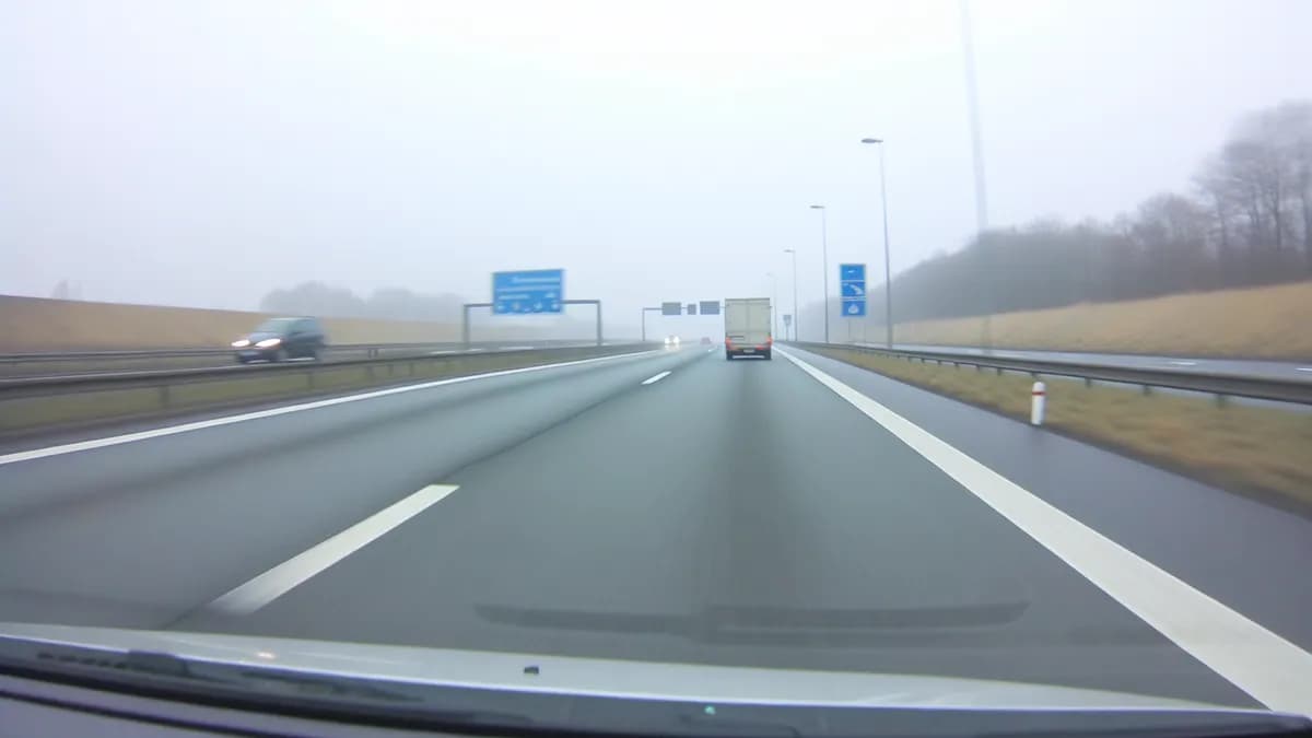 Autobahn Abstandsblitzer Messstelle Abstandsblitzer A27 bei Bremen, km 62.58 auf der A27 in Fahrtrichtung Cuxhaven/Bremerhaven (Norden)