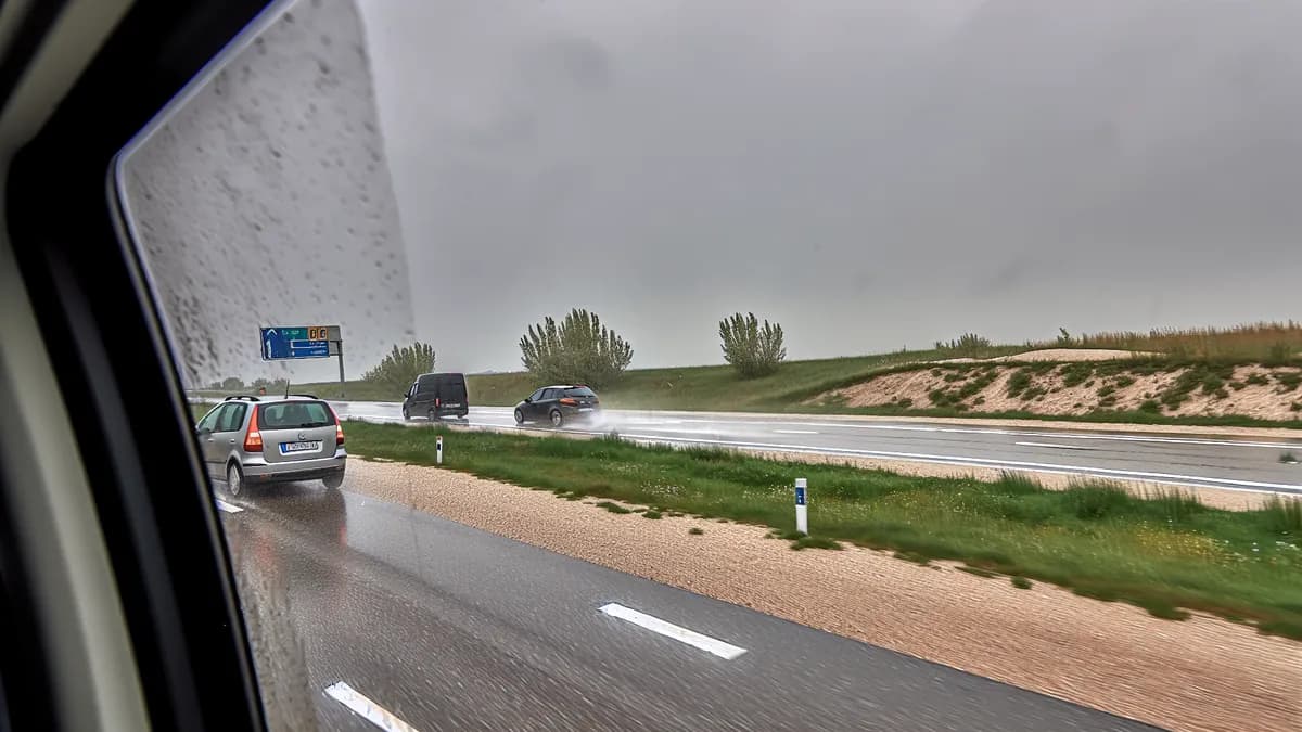 Autobahn Abstandsblitzer Messstelle Abstandsblitzer A8 Eurasburg Richtung München auf der A 8