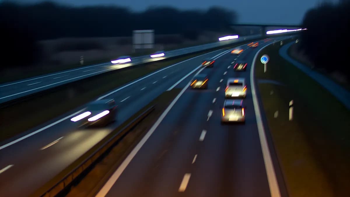 Autobahn Abstandsblitzer Messstelle Abstandsblitzer A24 bei Suckow (km 130.923) Richtung Berlin auf der A24, Fahrtrichtung Berlin