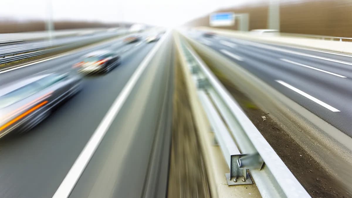 Autobahn Abstandsblitzer Messstelle Abstandsblitzer A96 bei Memmingen, Richtung Lindau auf der A 96