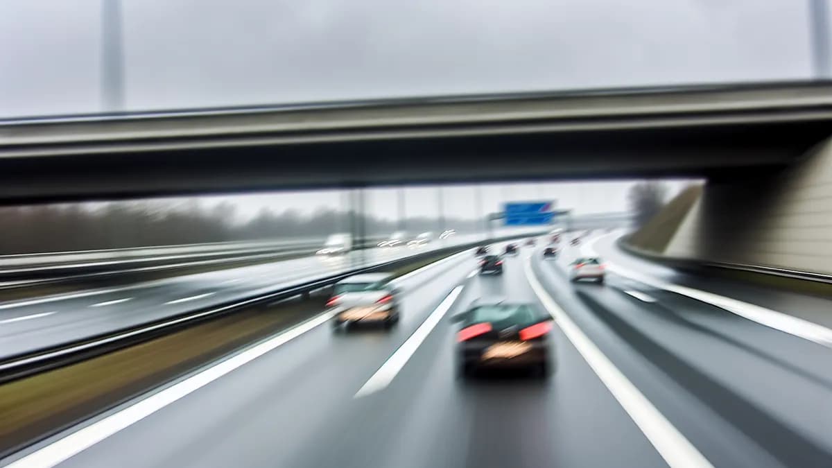 Autobahn Abstandsblitzer Messstelle Abstandsblitzer A7 bei Schönbek, km 85.300 (FR Hamburg) auf der A7